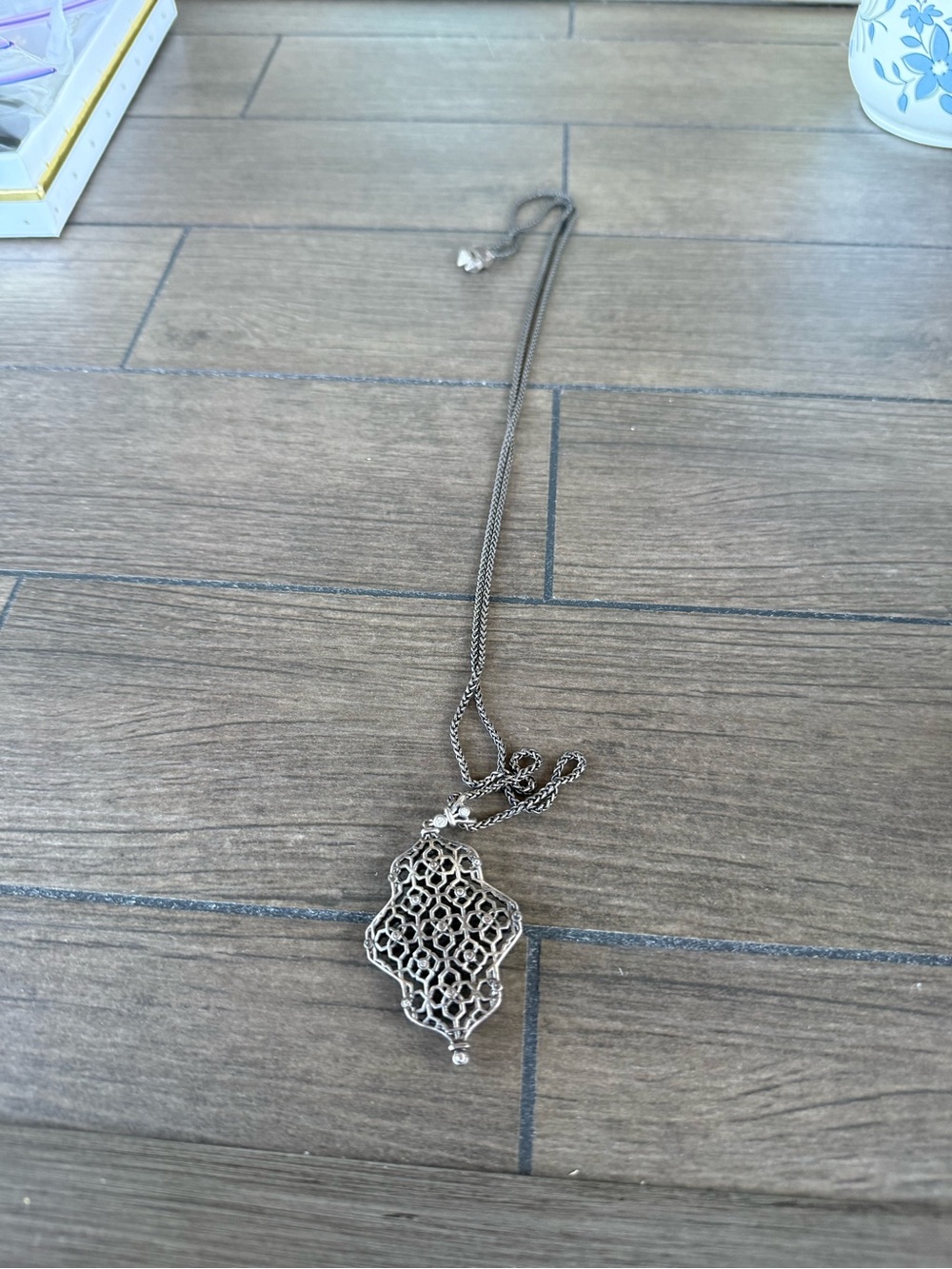 Kendra Scott Silver Filigree Lattice Pendant Necklace